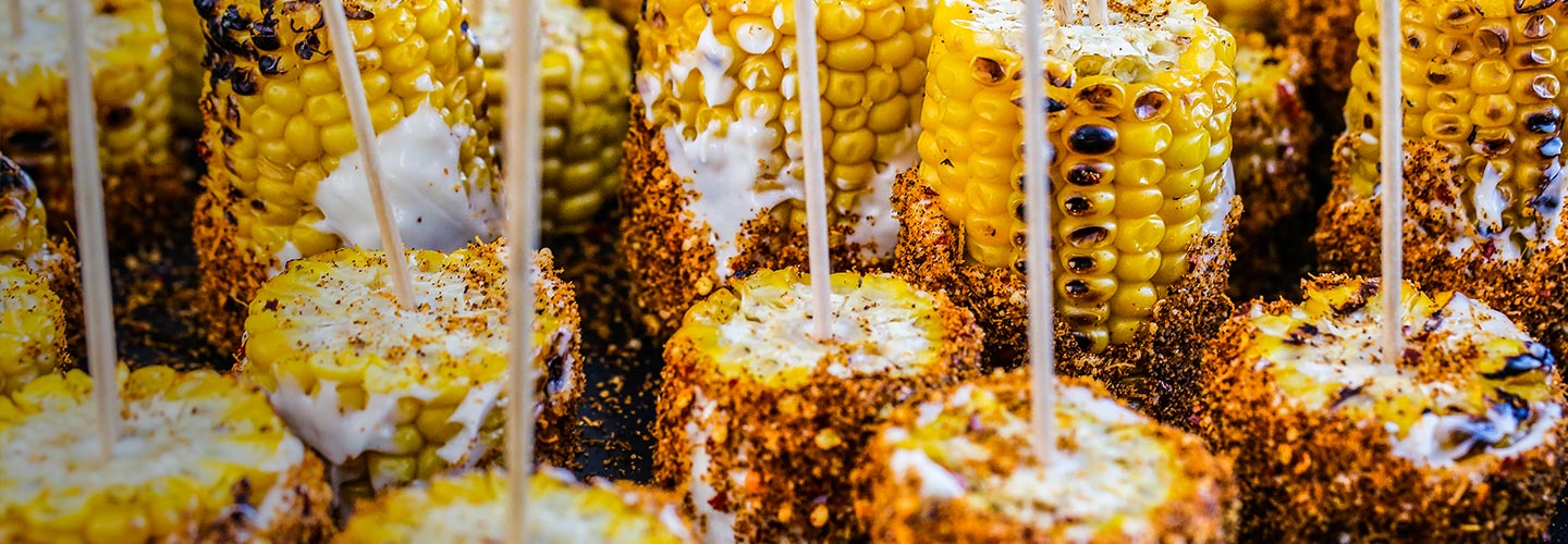 Grillet maiskolber med aioli og sterk krydderblanding