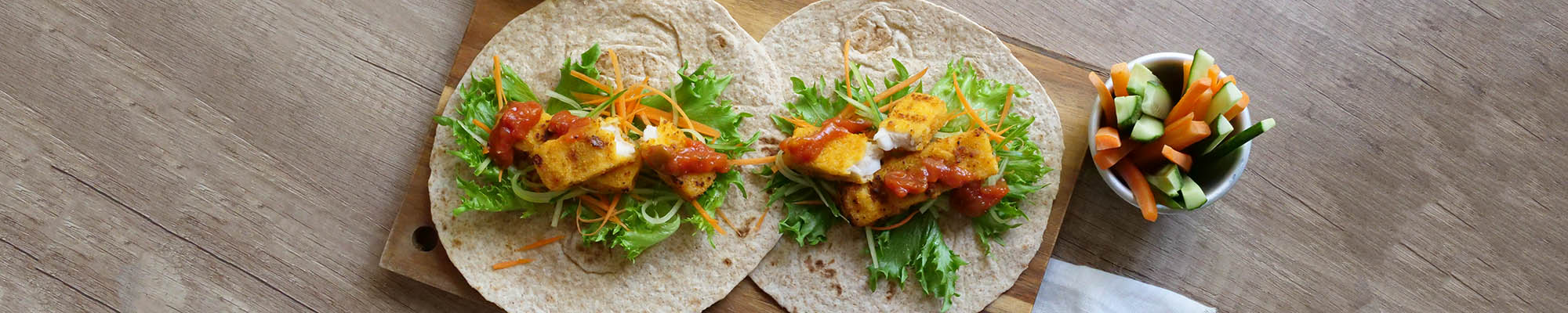 Barnas favoritt: Fiskepinner wrap med gode grønnsaker