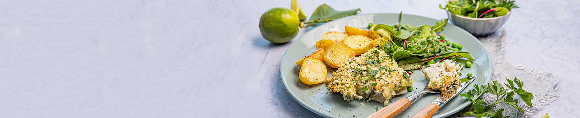 Ovnsbakt fiskefilet med brokkolisaus og ovnsbakte poteter