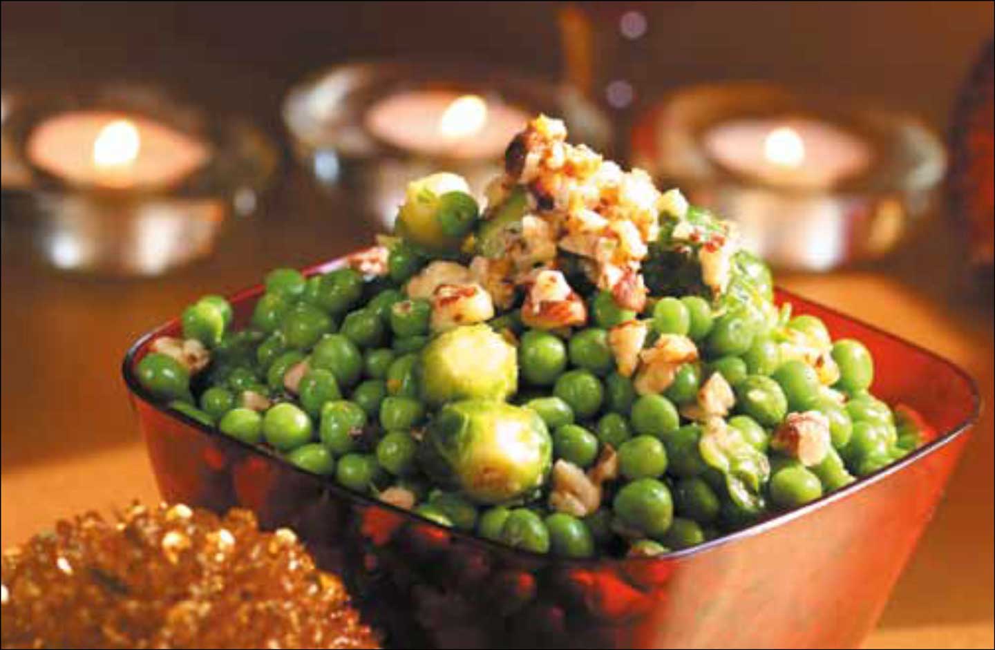 Appelsinglaserte rosenkål og erter